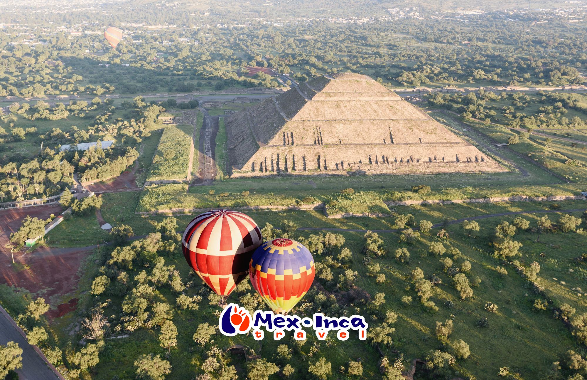 Vuelo_en_Globo_en_Teotihuacan,_Viaje_para_mama